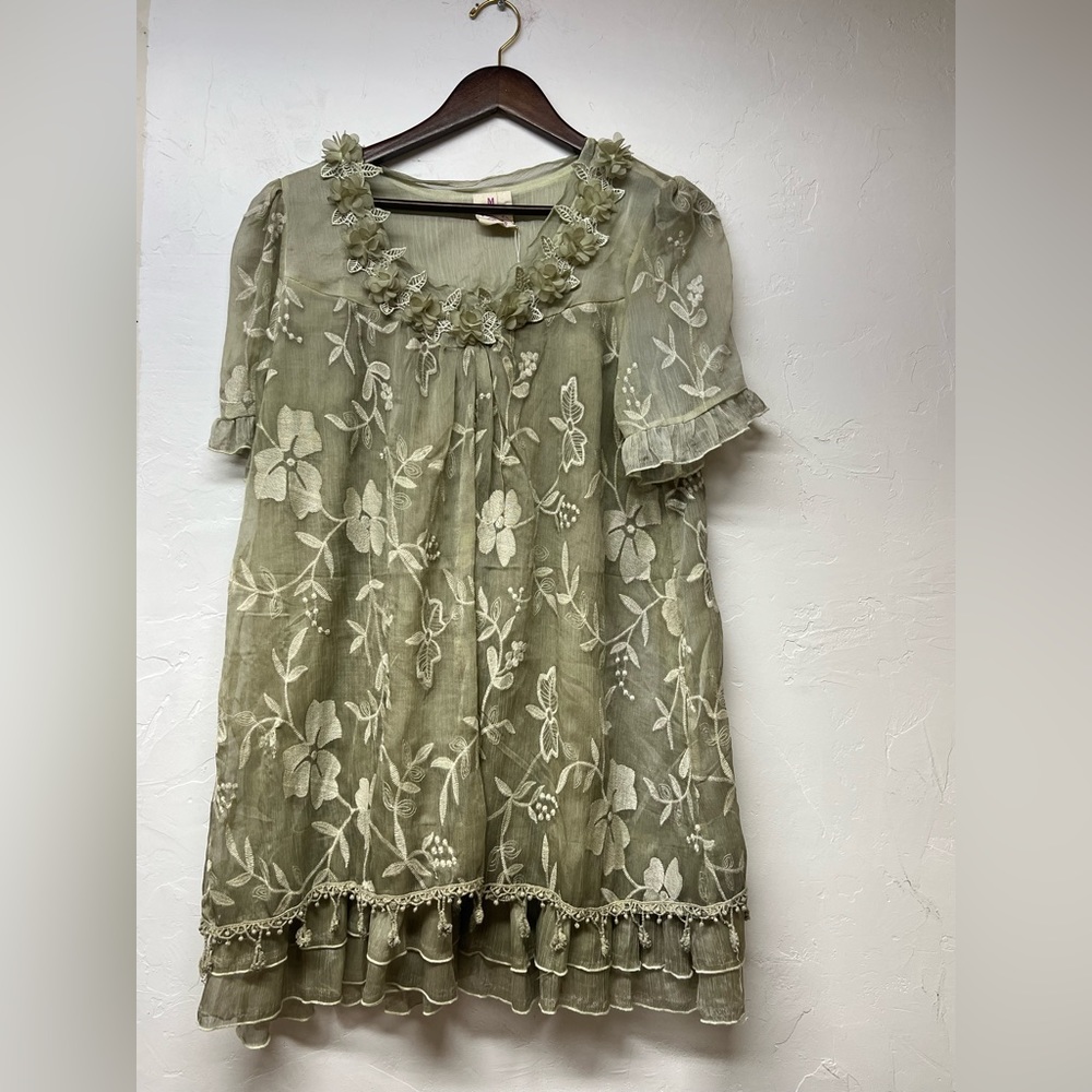 Pretty Angel Silk and Polyester Lace Blouse